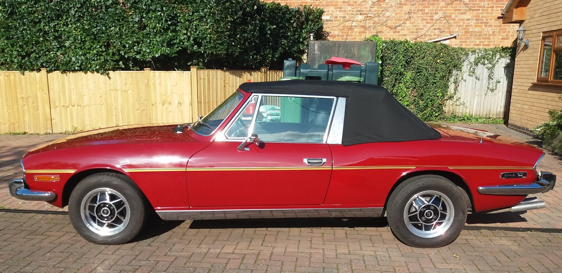 Car Sales Noticeboard Triumph Stags Beautiful Carmine Red Triumph